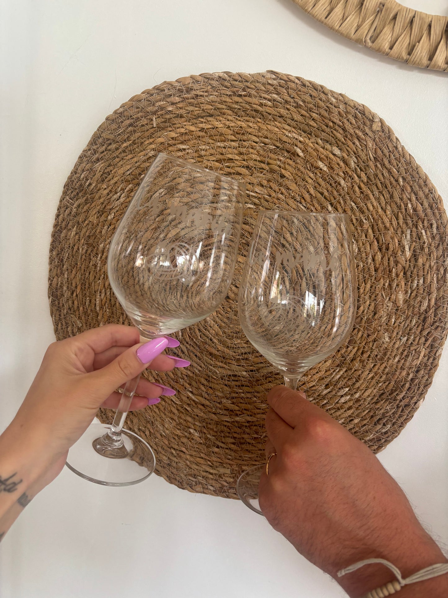 Verres à Vin Gravés – La mariée & Le marié